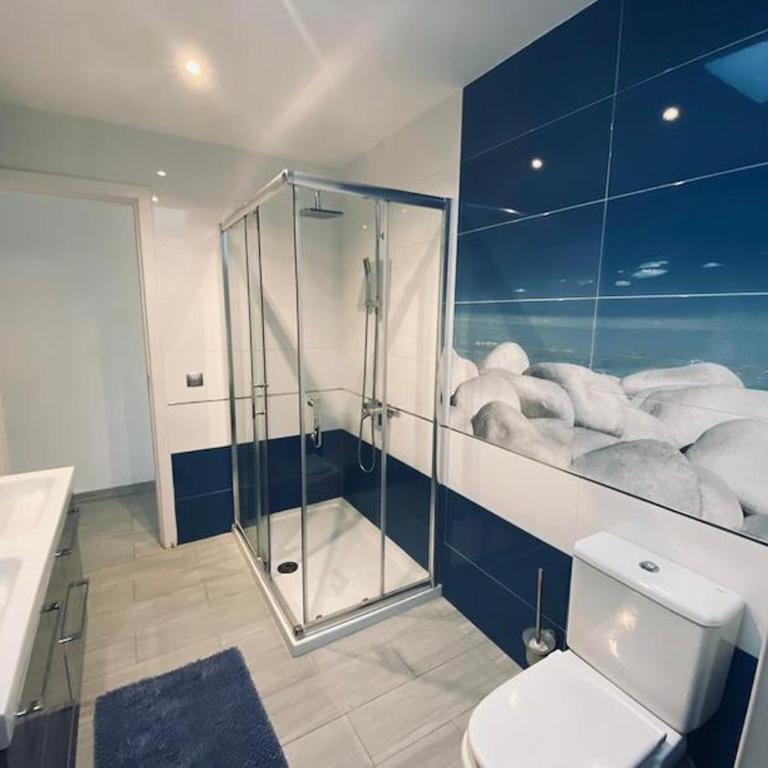 Luxury Two Bed Seaviews - Apartment with Sea View - 6