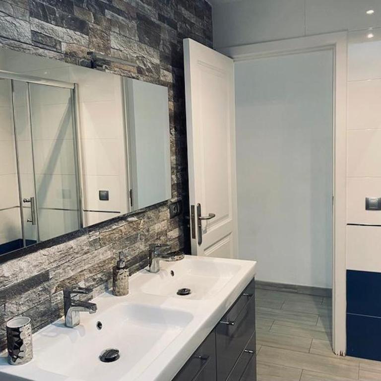 Luxury Two Bed Seaviews - Apartment with Sea View - 5