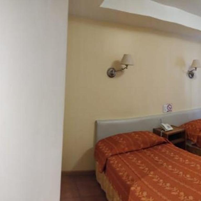 Hotel Crystal - Habitación Doble - 2 camas - 1