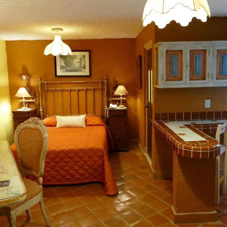 El Meson de los Poetas - Standard Room - 4