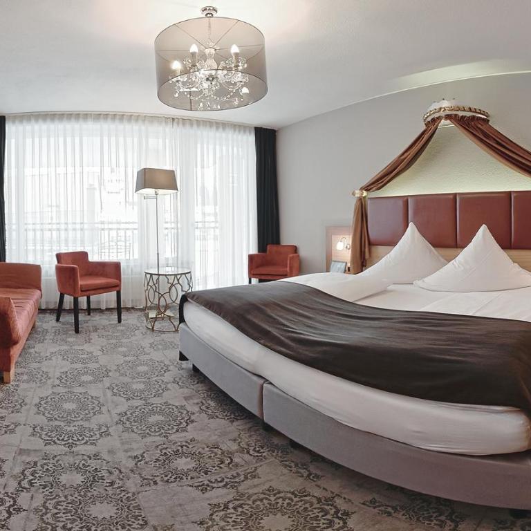 Hotel Sonne - Dreibettzimmer - Medium Plus - 2