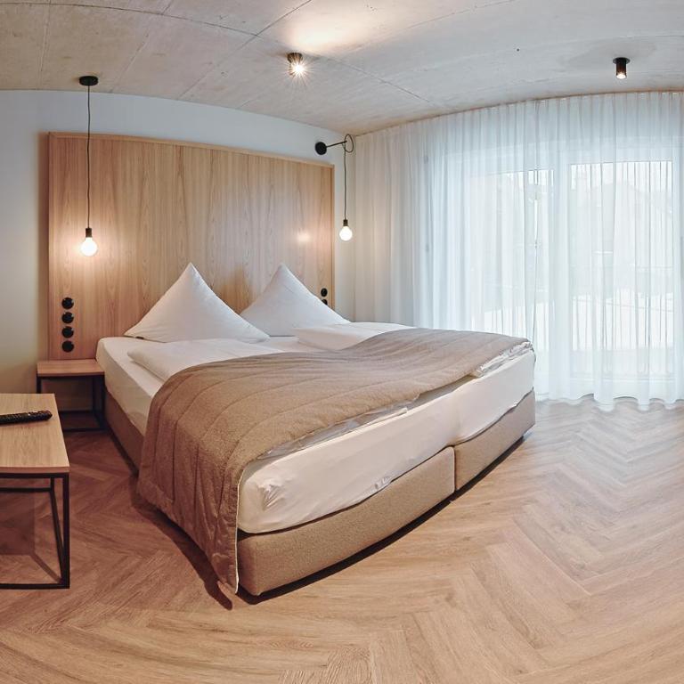 Hotel Sonne - Doppelzimmer, groß - 4