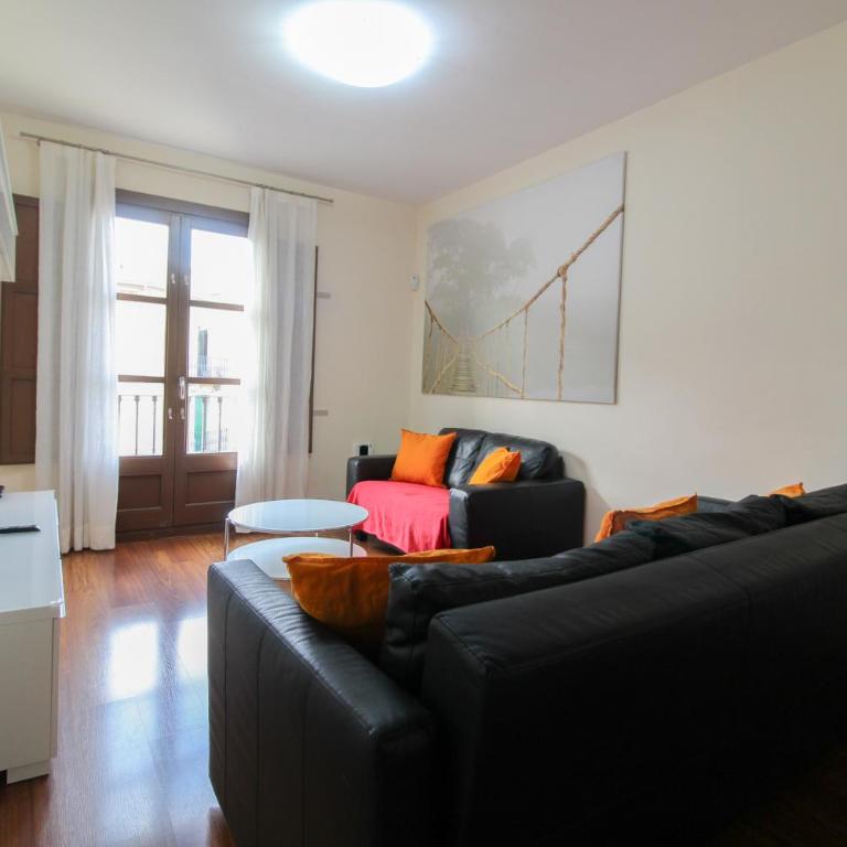 Girona 108 - Three-Bedroom Apartment - 3