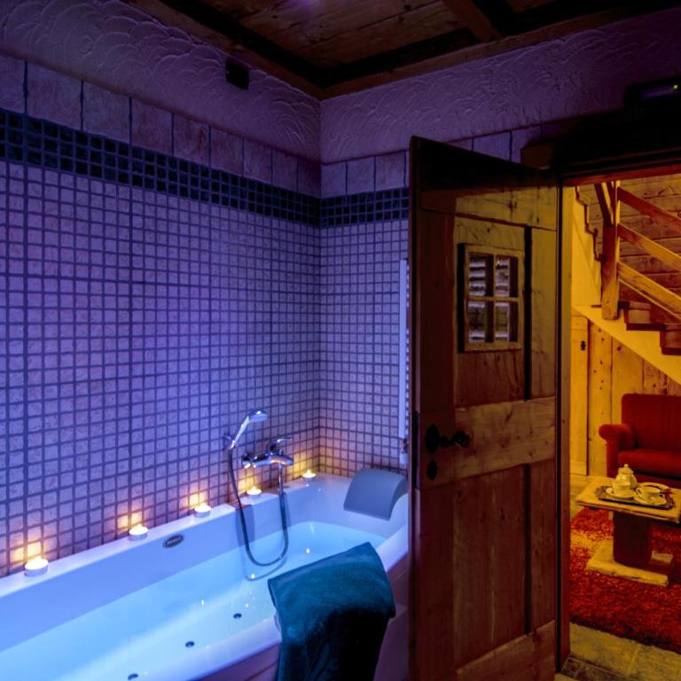 Park Chalet Village - Comfort Chalet (4 Adults) - 14