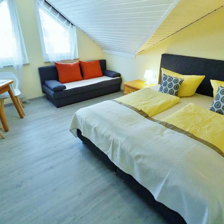 Pension Christiane - Doppelzimmer ohne Balkon - 2