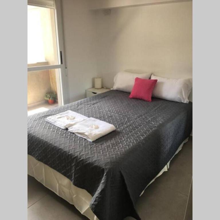 Hermoso NUEVO con PISCINA, Balcón y Patio - Apartamento de 1 dormitorio - 7