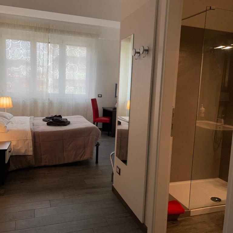 Your House By Ale - Camera Tripla con Bagno Privato - 19