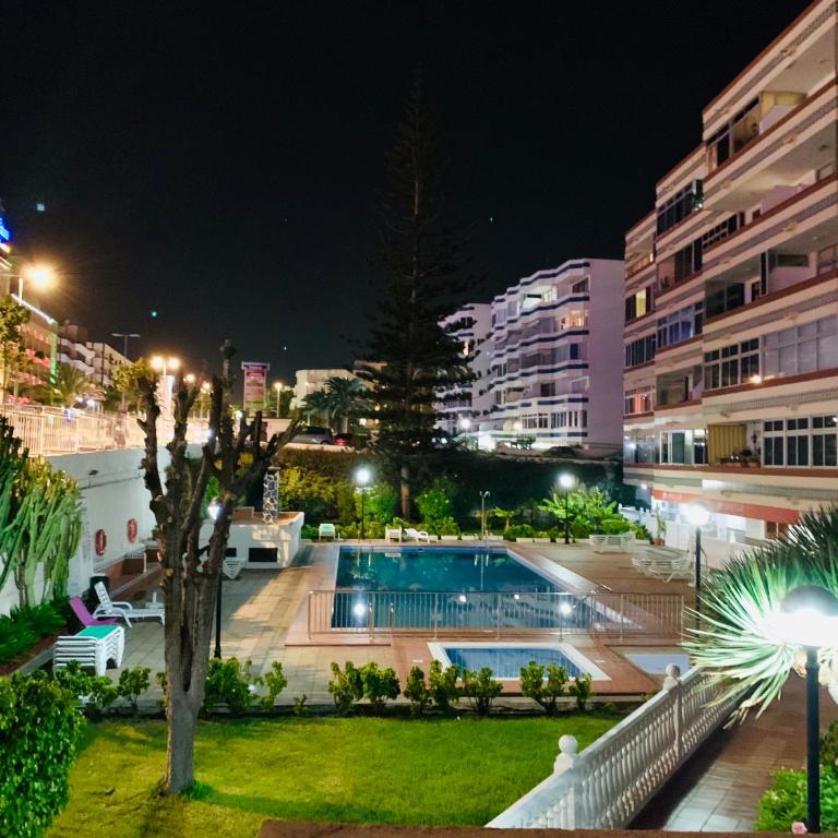 Calm, Cosy and Bright apartment renovated in playa del ingles- WiFi free - One-Bedroom Apartment - 1