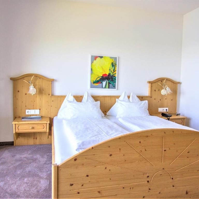 Hotel Stadler am Attersee - Familienzimmer mit Balkon und Seeblick - 1