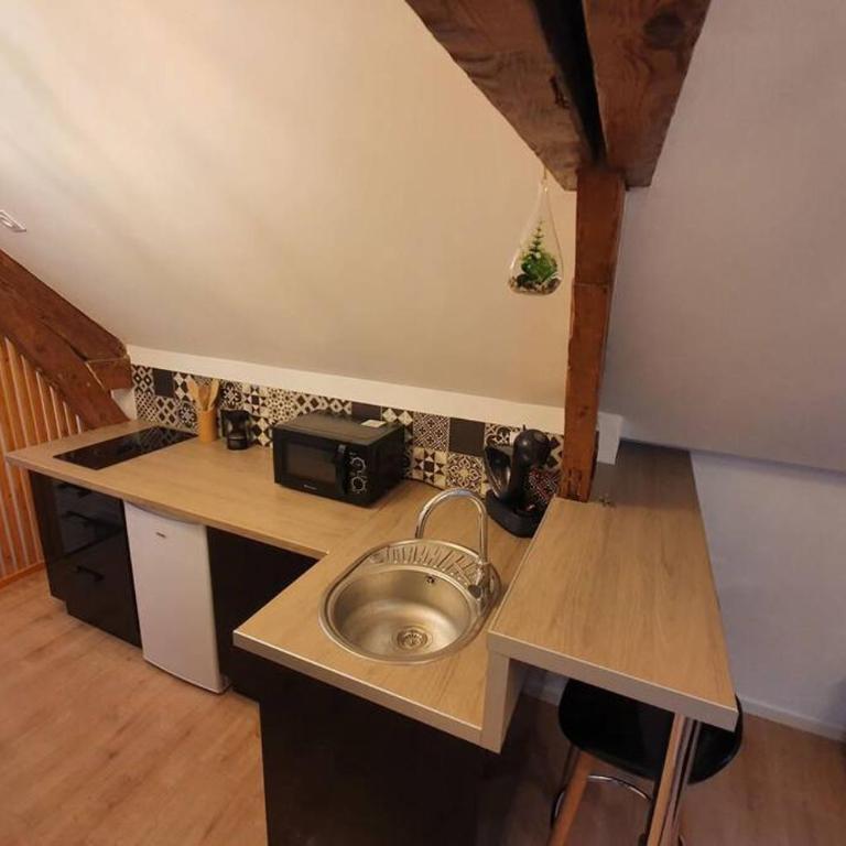 Charmant Studio Hyper Centre - One-Bedroom Apartment - 9
