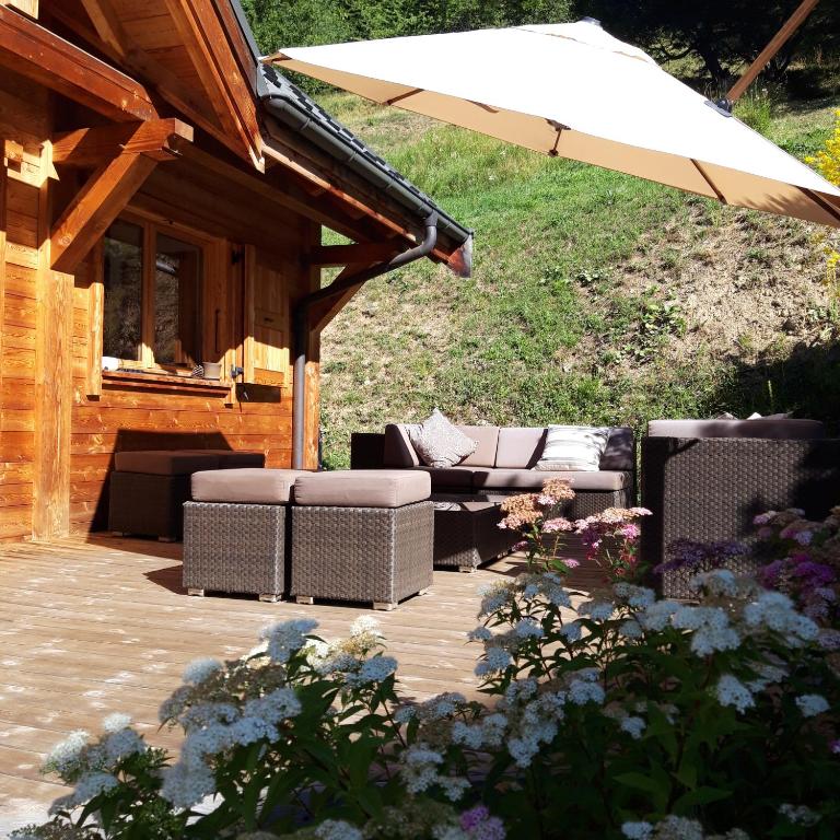 Chalet Skidh - 10 personnes - emplacement idéal au centre de Vaujany - Chalet 3 Chambres - 33