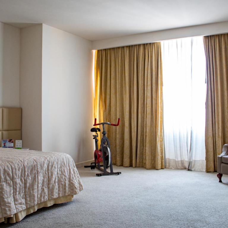 HMB Guadalajara Centro - Presidential Suite - 5