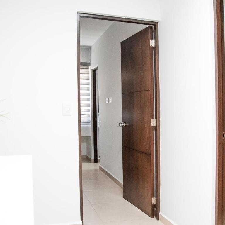 CASA FAMILIAR PARA 8 PERSONAS EN RESIDENCIAL SEGURO - Three-Bedroom House - 8