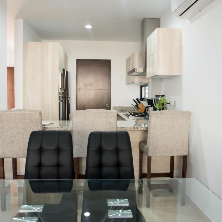 CASA FAMILIAR PARA 8 PERSONAS EN RESIDENCIAL SEGURO - Three-Bedroom House - 9