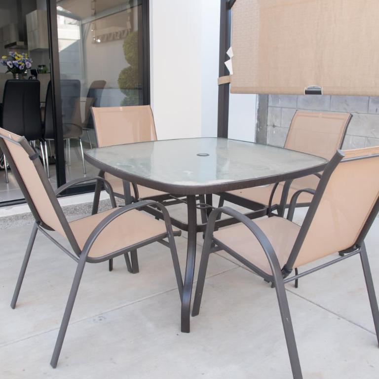 CASA FAMILIAR PARA 8 PERSONAS EN RESIDENCIAL SEGURO - Three-Bedroom House - 11