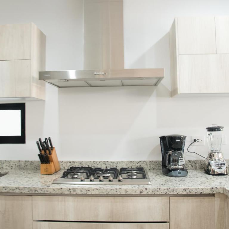 CASA FAMILIAR PARA 8 PERSONAS EN RESIDENCIAL SEGURO - Three-Bedroom House - 15