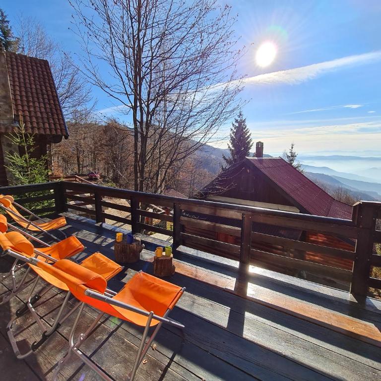 Mountain House Mijatović - Three-Bedroom House - 5