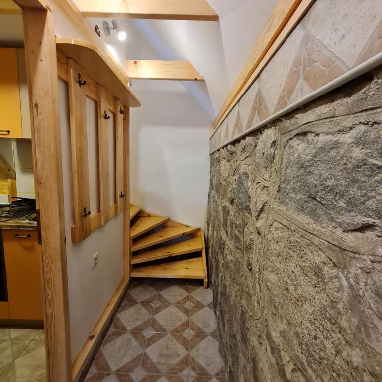 Mountain House Mijatović - Three-Bedroom House - 16