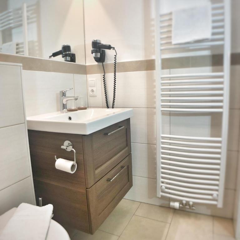 Gasthof Auwirt - Doppelzimmer mit Balkon - 6