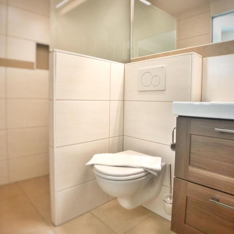 Gasthof Auwirt - Doppelzimmer mit Balkon - 8