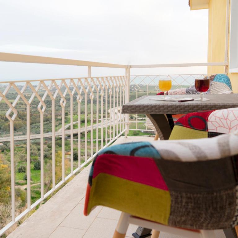 South Valley - Camera Matrimoniale con Balcone e Vista Mare - 4