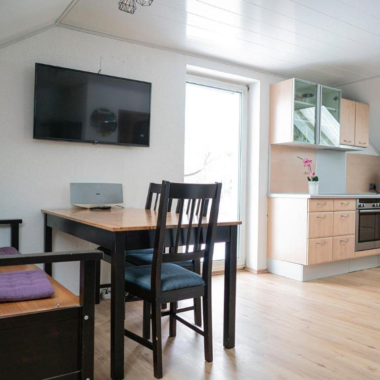 Linz LIVIA - Apartment mit 1 Schlafzimmer und Balkon - 1