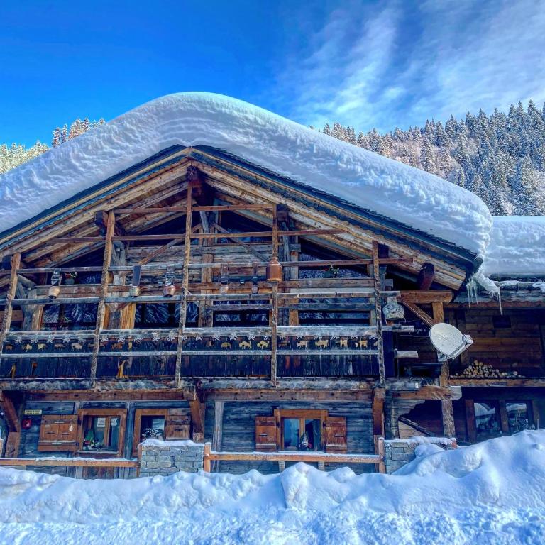 Chalet La Grange à Germaine - Propriétés Mont Amour - Chalet 5 Chambres - 3