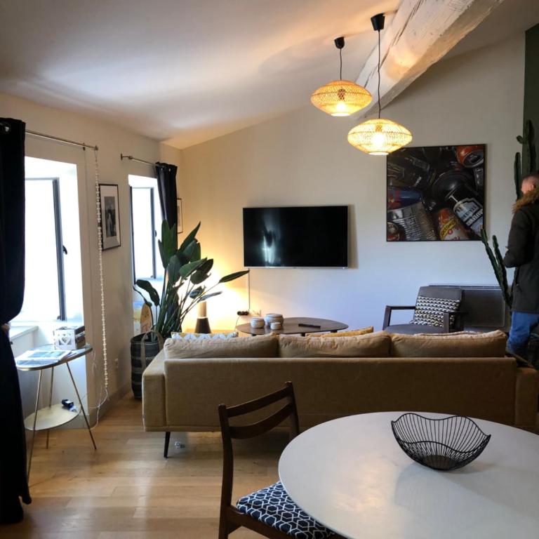 Atipyc Nimes - Apartamento Superior con jacuzzi - 9