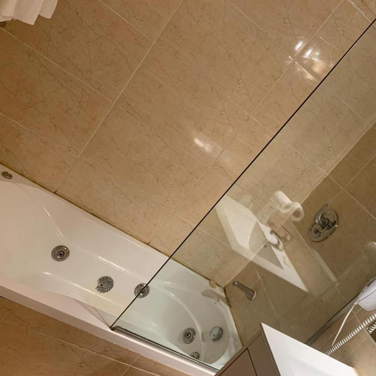 Punta del Este Shelton Hotel - Double Room with Whirlpool - 7