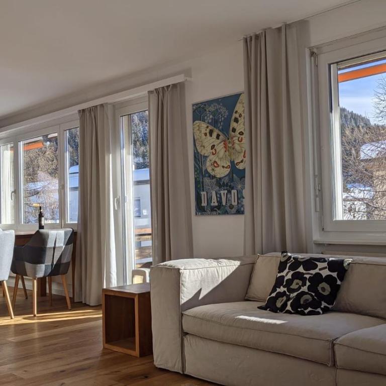 Ferienwohnung Parsennblick mit Dachterrasse - Apartment mit 1 Schlafzimmer - 1