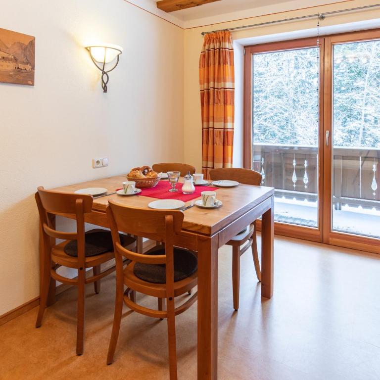 Berggasthaus Steinberg-Alm inkl. Chiemgaukarte - Apartment mit 2 Schlafzimmern - 3