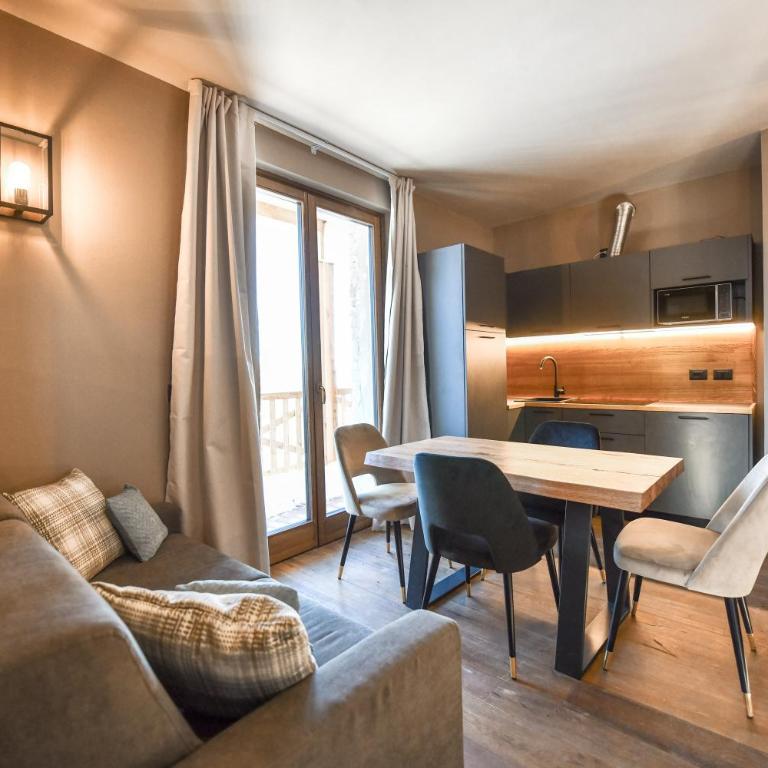 Chalet Everest - Luxury Apartments - Two-Bedroom Suite - 18