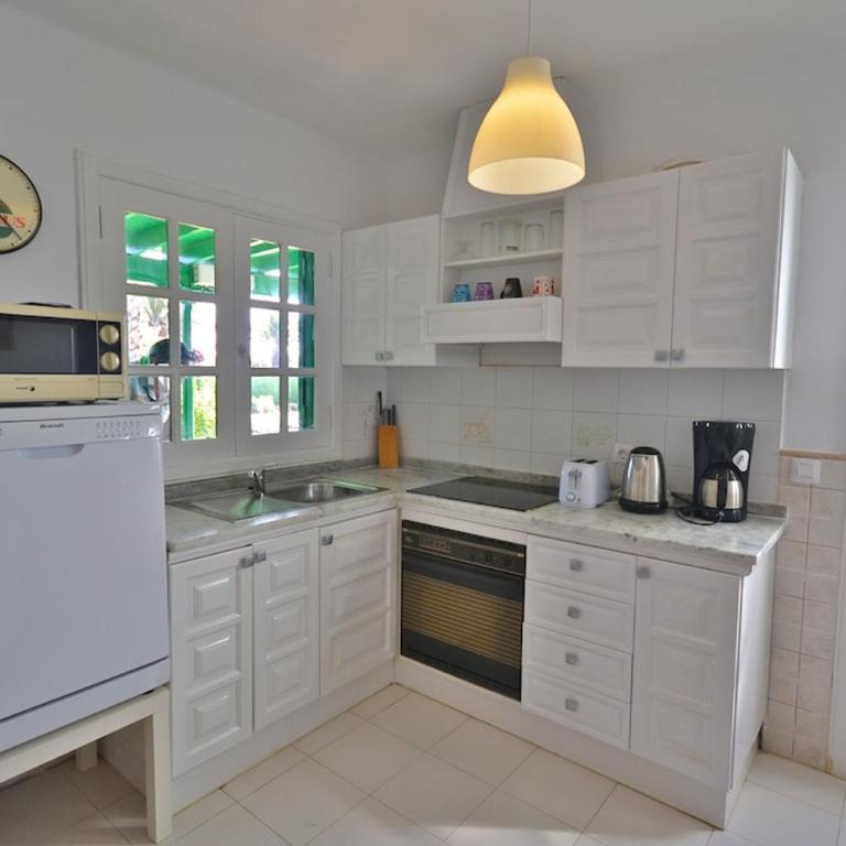 Terracitas 28 & 27 - Three-Bedroom House - 3