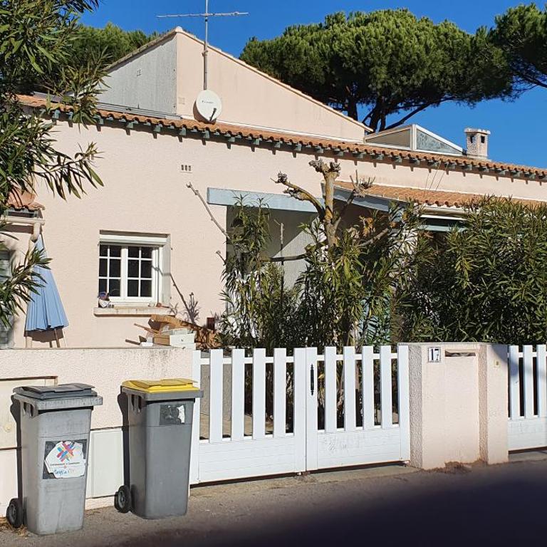 Grande villa indépendante proche plage et commerces grande motte - Villa - Côté Plage - 94