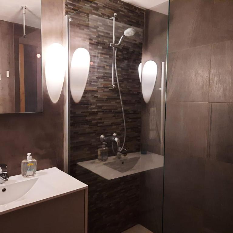 Alcaicería - Two-Bedroom Apartment - 18