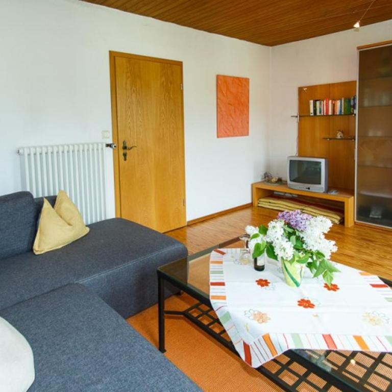 Café Chiemgau und Gästehaus - Apartment mit Dusche - 2