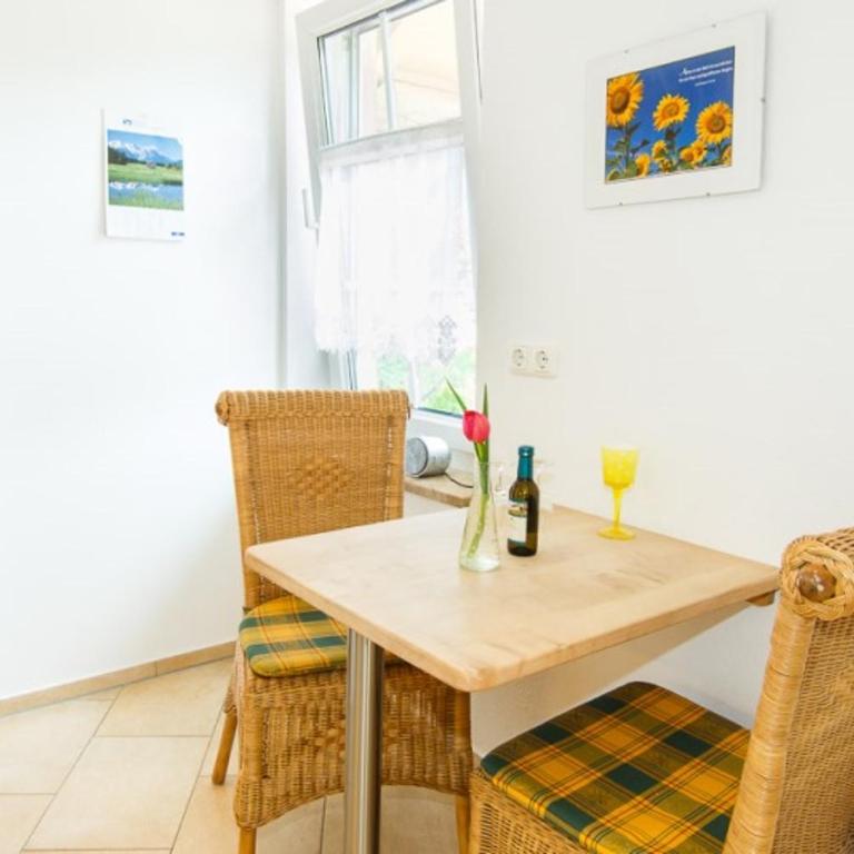 Café Chiemgau und Gästehaus - Apartment - 2