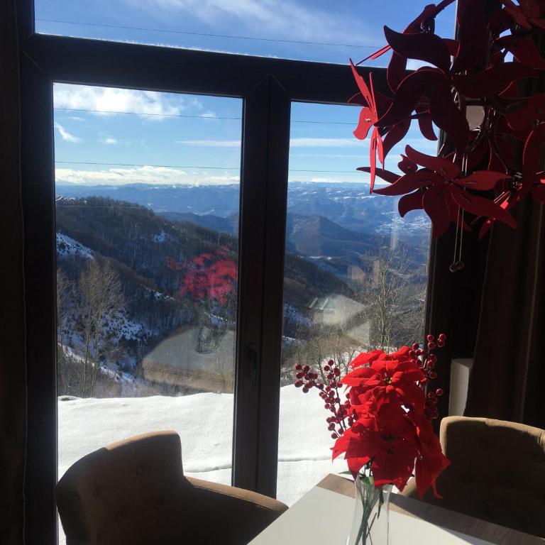Dvori E11 Hilltop - Apartment with Mountain View - 1
