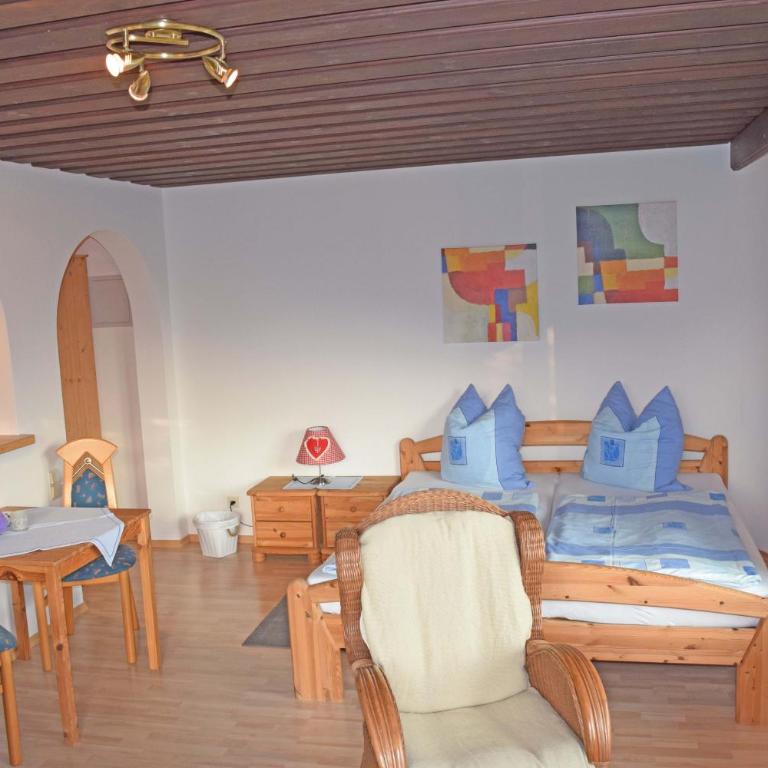 Ferienwohnungen "Am Golfplatz" inkl. Chiemgaukarte - Apartment - 2
