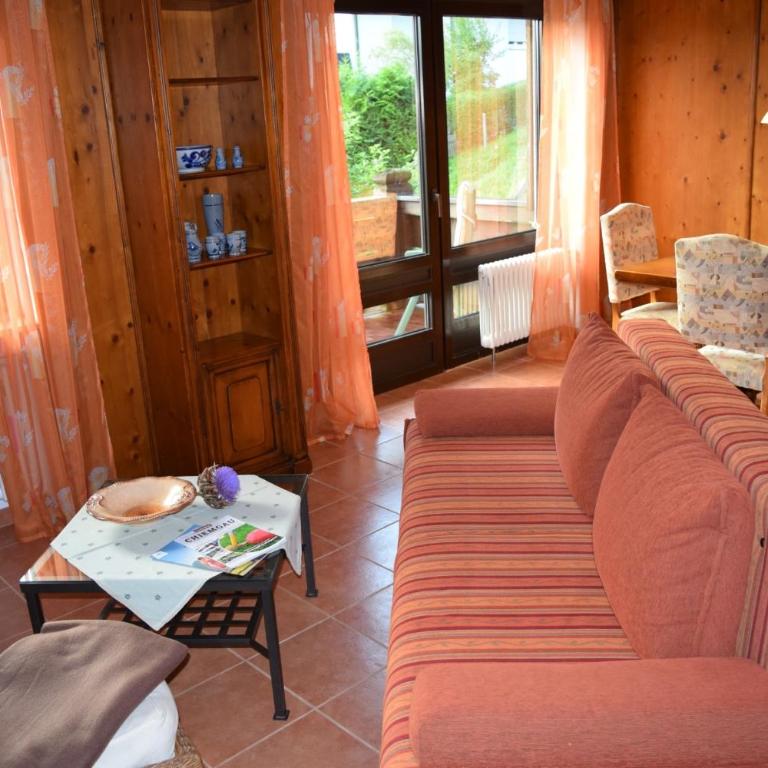 Ferienwohnungen "Am Golfplatz" inkl. Chiemgaukarte - Apartment mit 1 Schlafzimmer - 1