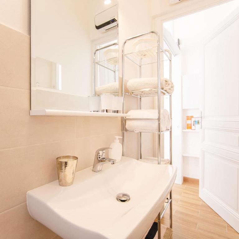 Cuore di Sanremo apartment and free parking - Appartement - 20