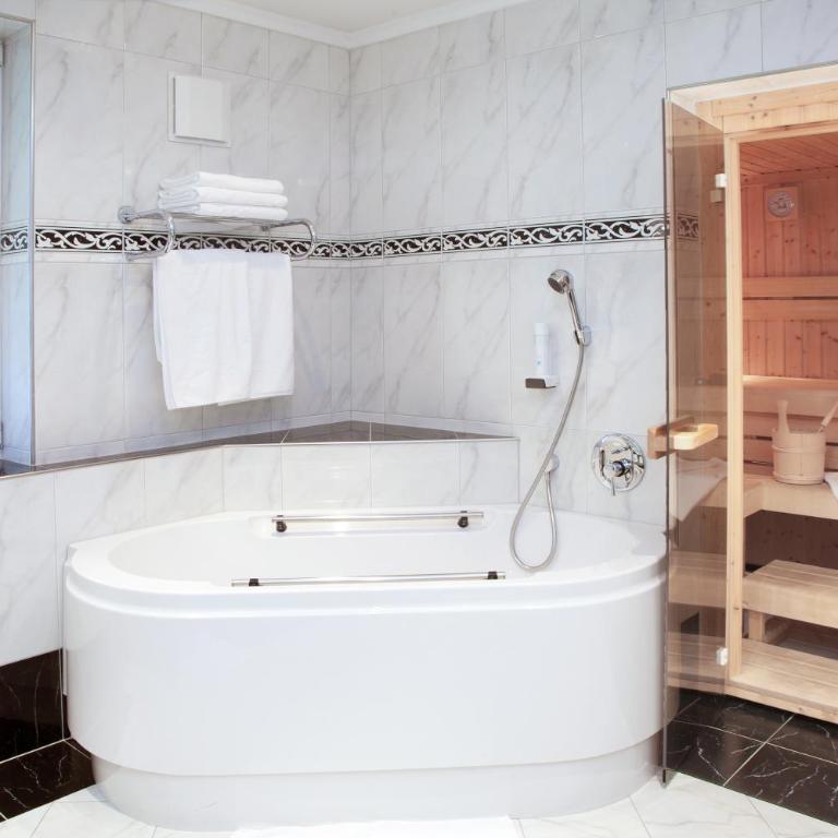 POP-UP LIVING Zell am See - Suite mit Sauna - 4