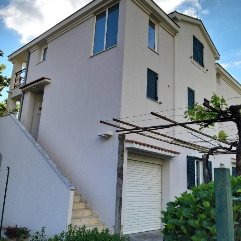 Apartmani Stipanic Tivat - Apartment with Terrace - 4