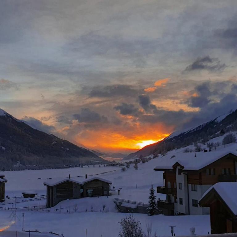 Chalet Breithorn- Perfect for Holiday with Amazing View! - Loft-Apartment B mit Whirlpool - 20