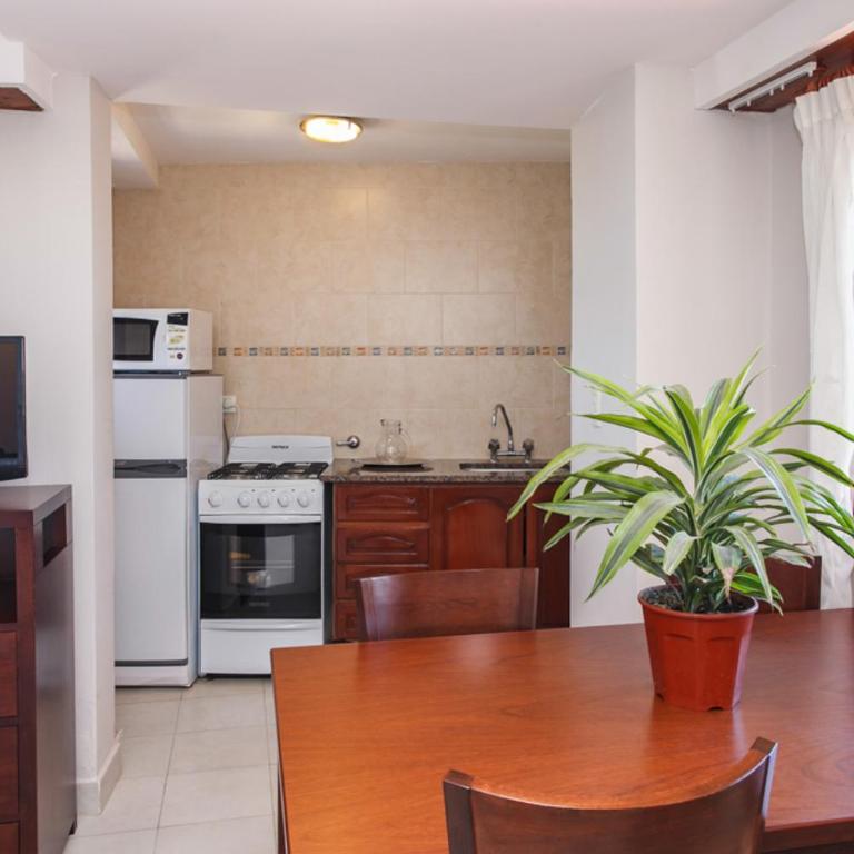 Apart Hotel Torre Del Sol - One-Bedroom Apartment - 3