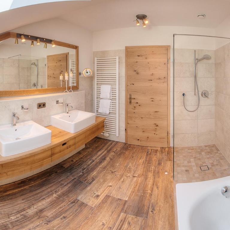 Ferienwohnungen im Rosengarten inkl. Chiemgaukarte - Apartment mit 2 Schlafzimmern - 10