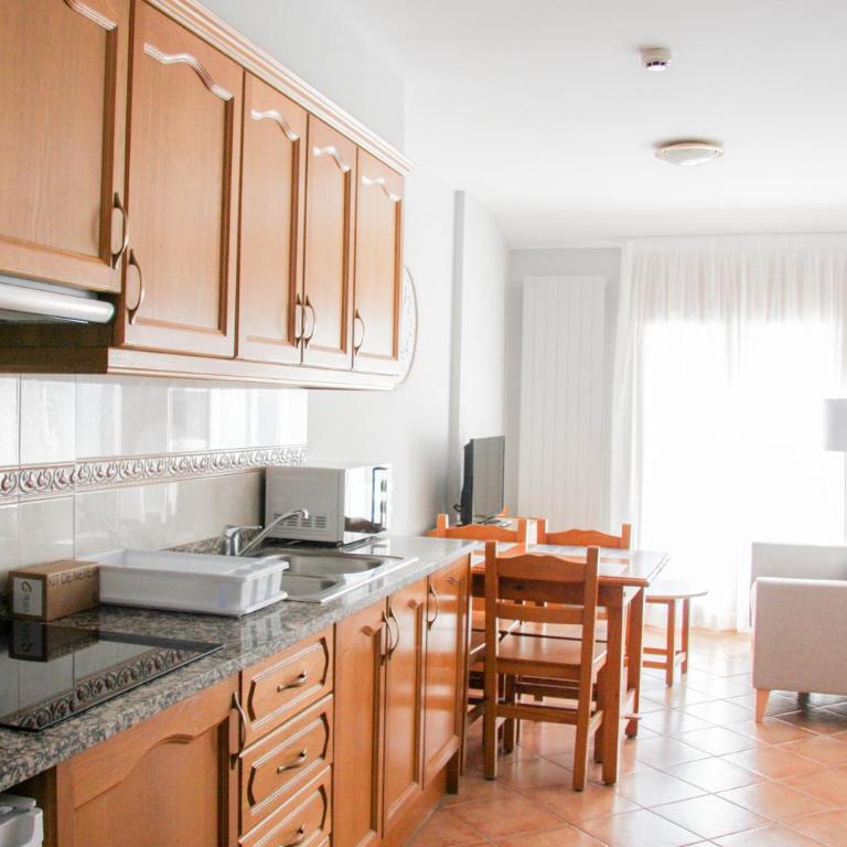 APARTAMENTS COLELLS - Estudio - 5