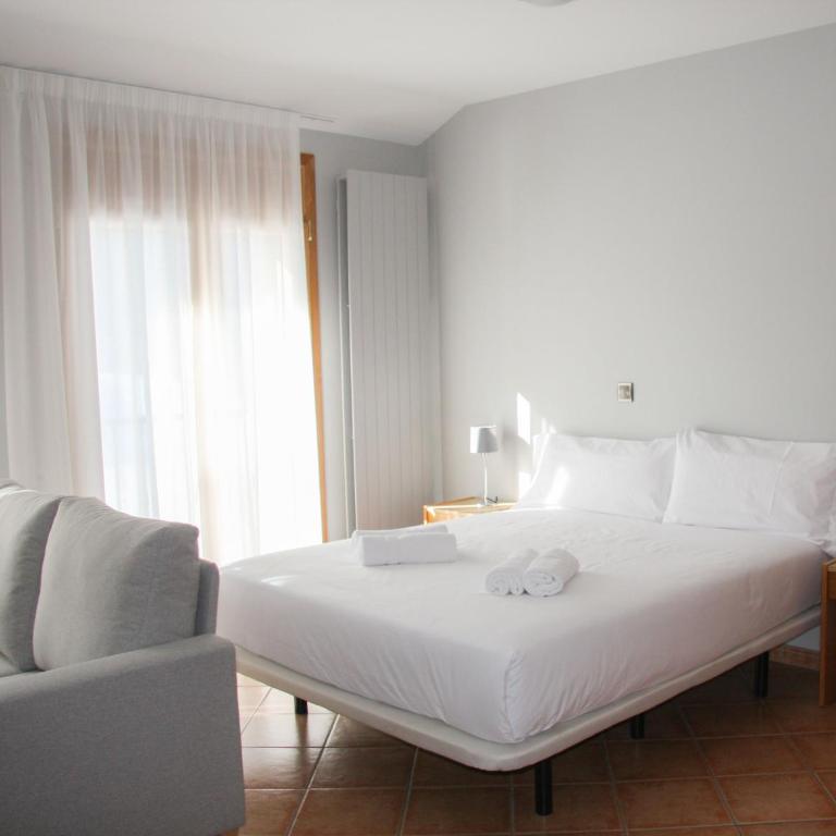 APARTAMENTS COLELLS - Estudio - 4