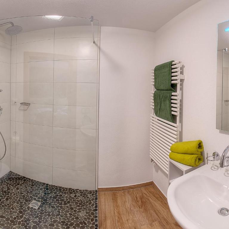 Ferienwohnungen Mayer inkl. Chiemgaukarte - Apartment mit 2 Schlafzimmern - 12