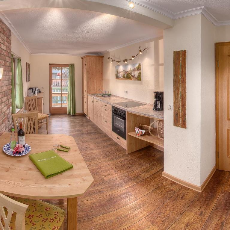 Ferienwohnungen Mayer inkl. Chiemgaukarte - Apartment - 8